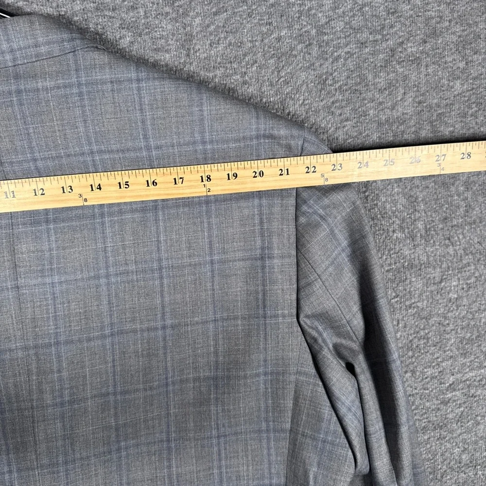 Jos A Bank Sport Coat Mens 52L Traditional Fit Grey Plaid Wool Traveler Blazer